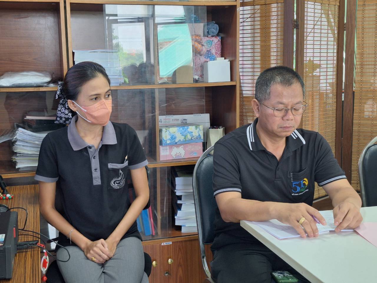title - ผู้ตรวจราชการ ส.ป.ก. ลงพื้นที่จังหวัดสกลนคร ประชุมติดตามความก้าวหน้าผลการดำเนินงาน พร้อมตรวจเยี่ยมให้กำลังใจเกษตรกรในเขตปฏิรูปที่ดิน 